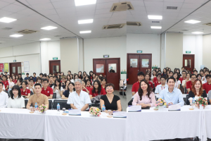 BUỔI ĐỊNH HƯỚNG ĐẦU KHÓA (ORIENTATION DAY 2025) CHO TÂN SINH VIÊN KHÓA 64 - CHƯƠNG TRÌNH CỬ NHÂN KDQT THEO MÔ HÌNH TIÊN TIẾN NHẬT BẢN (JIB) VÀ KINH DOANH SỐ (DB)